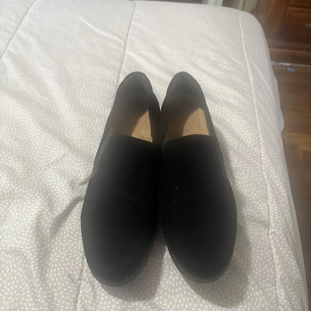 Women Black Slip-On Dress Loafers